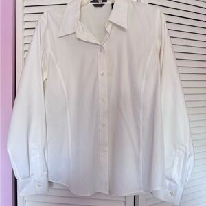 Liz Claiborne Women’s Long-Sleeve Dress Shirt
